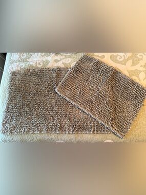 Elle Decor Sage green Chenille Bath Rugs - Set of 2 sizes 17” x 24” and 21” x 32